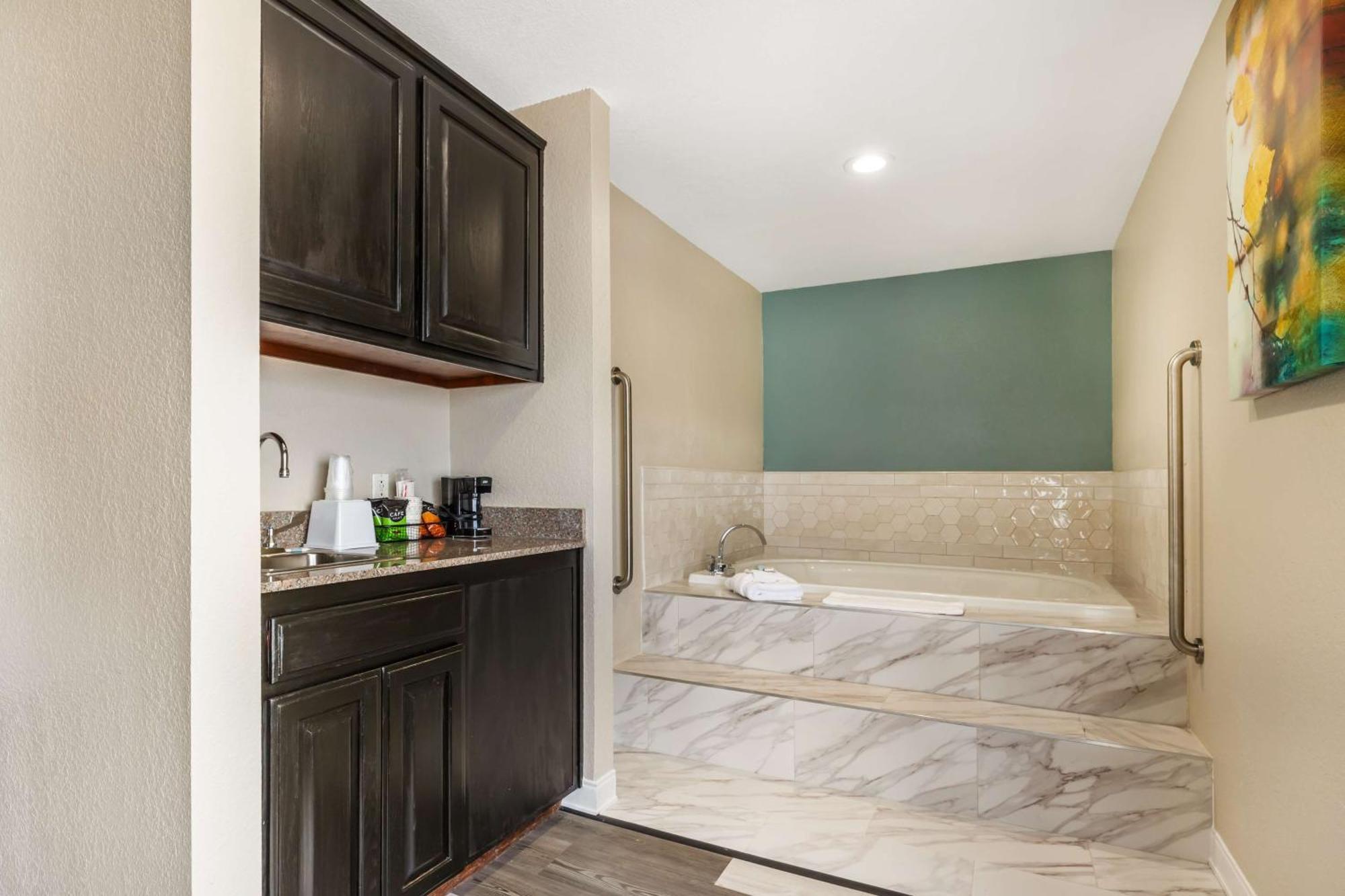 Best Western Prime Inn & Suites Poteau エクステリア 写真