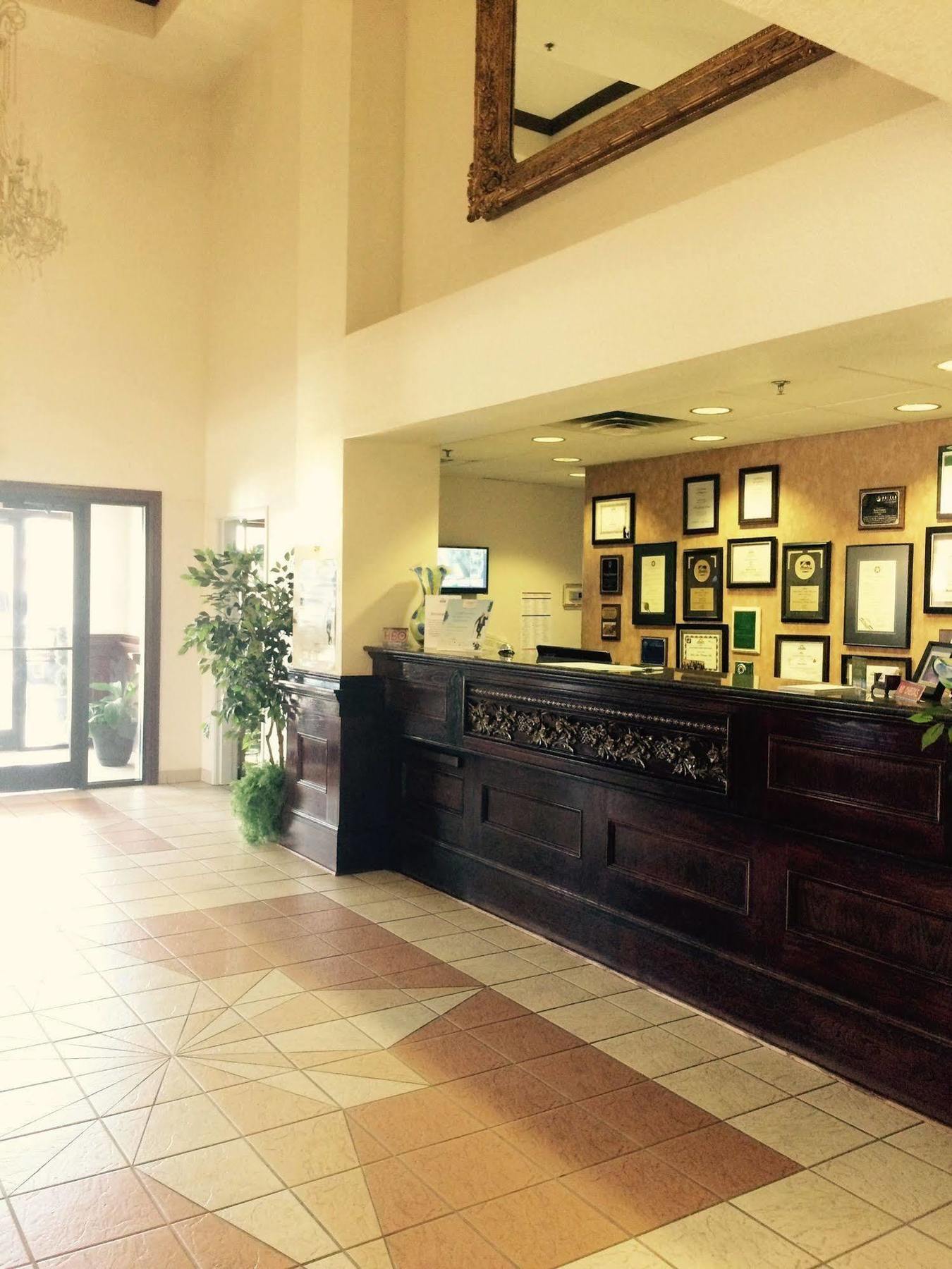 Best Western Prime Inn & Suites Poteau エクステリア 写真